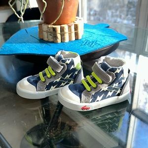 See Kai Run shoes. Size 5